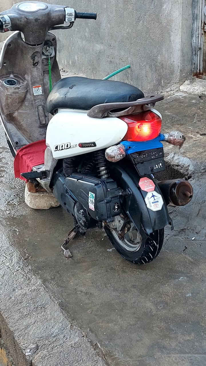 السلام عليكم  شباب  / دراجه فله لبيع  دراجه كفاله عامه مابيهه اي نقص برقي مامفتوحبيه دراجه نكره سلف مكوله من كلشي /دراجه كله ختم مكينه كفرات ختم واحد / العنوان بصره حيانيه ولاين على المستطيل  / السعر ٩٠٠ وبيه مجال / رقم الهاتف***********
