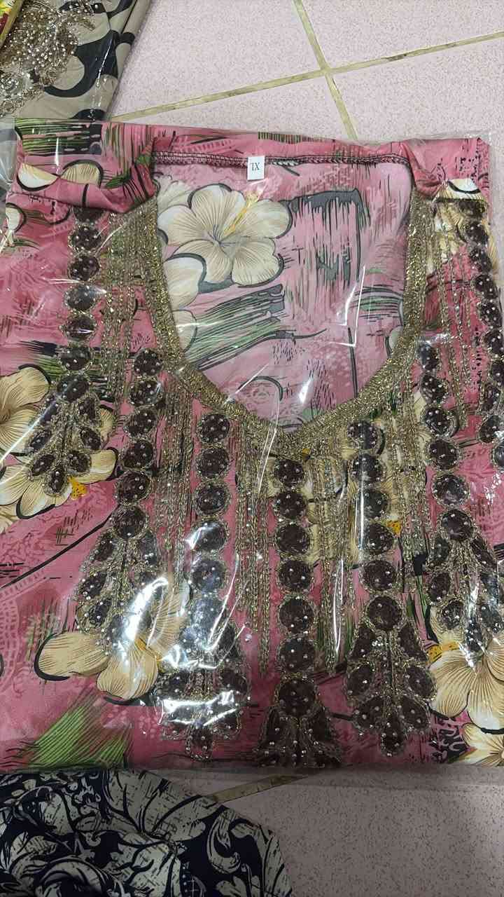 مخاور قماش حرير قياسات L/Xl/XXl
جمله  ومفرد متوفر


**إذا كنت صاحب هذا الإعلان وتريد حذفه لأي سبب، رجاءا أرسل رسالة إلى الدعم الفني**