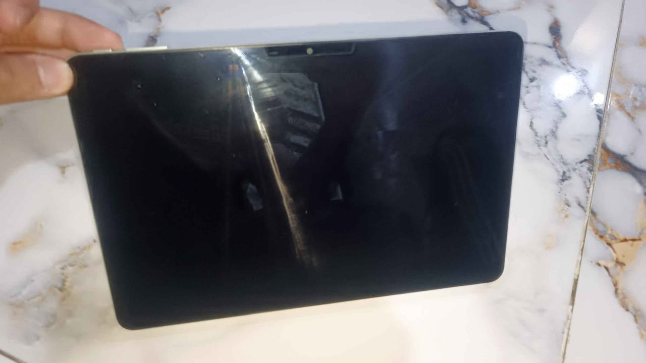 📱 للبيع Tecno MegaPad 11

جهاز بحالة ممتازة جداً ونظيف، استخدام شخصي وخالي من أي مشاكل أو أعطال.

✅ الشاشة: 11 إنج بمعدل تحديث 90Hz
✅ المعالج: MediaTek Helio G99
✅ الرام: 8GB + 8GB RAM Extension
✅ الذاكرة: 256GB
✅ بطارية قوية تدوم لفترات طويلة
✅ مناسب للألعاب، الدراسة، مشاهدة الأفلام والتصفح
✅ أداء سريع وسلس بفضل معالج Helio G99 وشاشة 90Hz

الجهاز محافظ عليه جداً وجاهز للاستخدام مباشرة.

💰 السعر: 200 الف

للاستفسار مراسلة خاص. كربلاء, العراق


**إذا كنت صاحب هذا الإعلان وتريد حذفه لأي سبب، رجاءا أرسل رسالة إلى الدعم الفني**