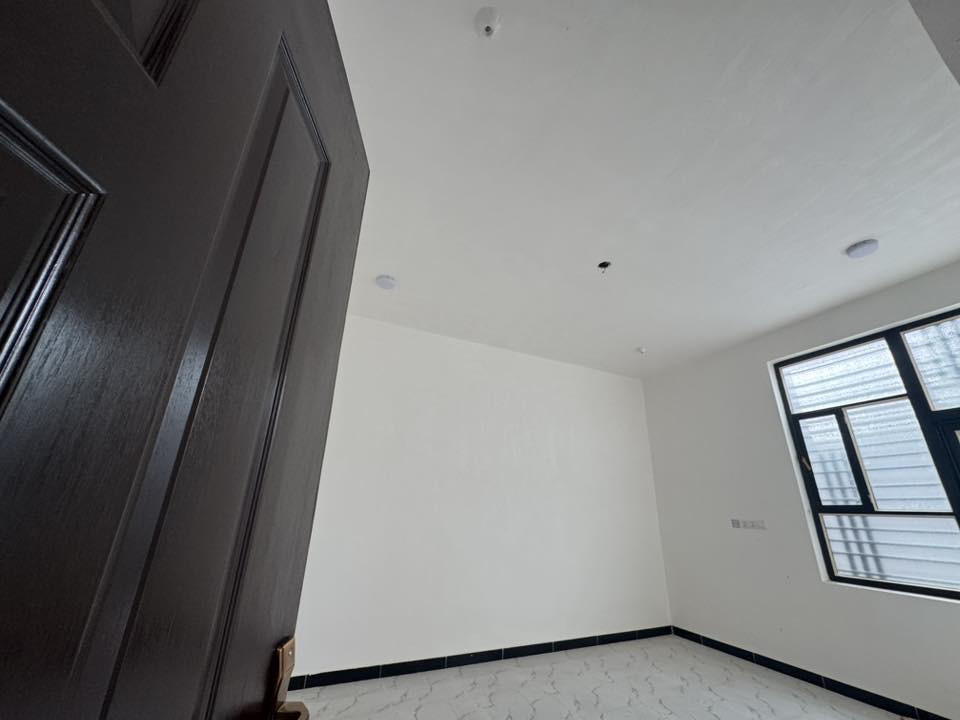 بيت طابقين حديث للإيجار غير مسكون سابقا  
٣ غرف نوم 

صالة 

هول

مطبخ  

مجمع صحيات

 قرب مركز صحي البوحمير 

منطقة تتوفر فيها كافة الخدمات 

كهرباء وماء وتبليط  

السعر ٤٥٠ الف 

***********
