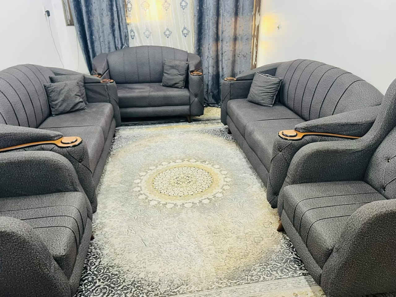 #للبيع تخم قنفات عشر مقاعد  مابي اي ضرر او كسر سعره ٤٠٠الف   
 بغداد الدوره المهديه الثانية


**إذا كنت صاحب هذا الإعلان وتريد حذفه لأي سبب، رجاءا أرسل رسالة إلى الدعم الفني**