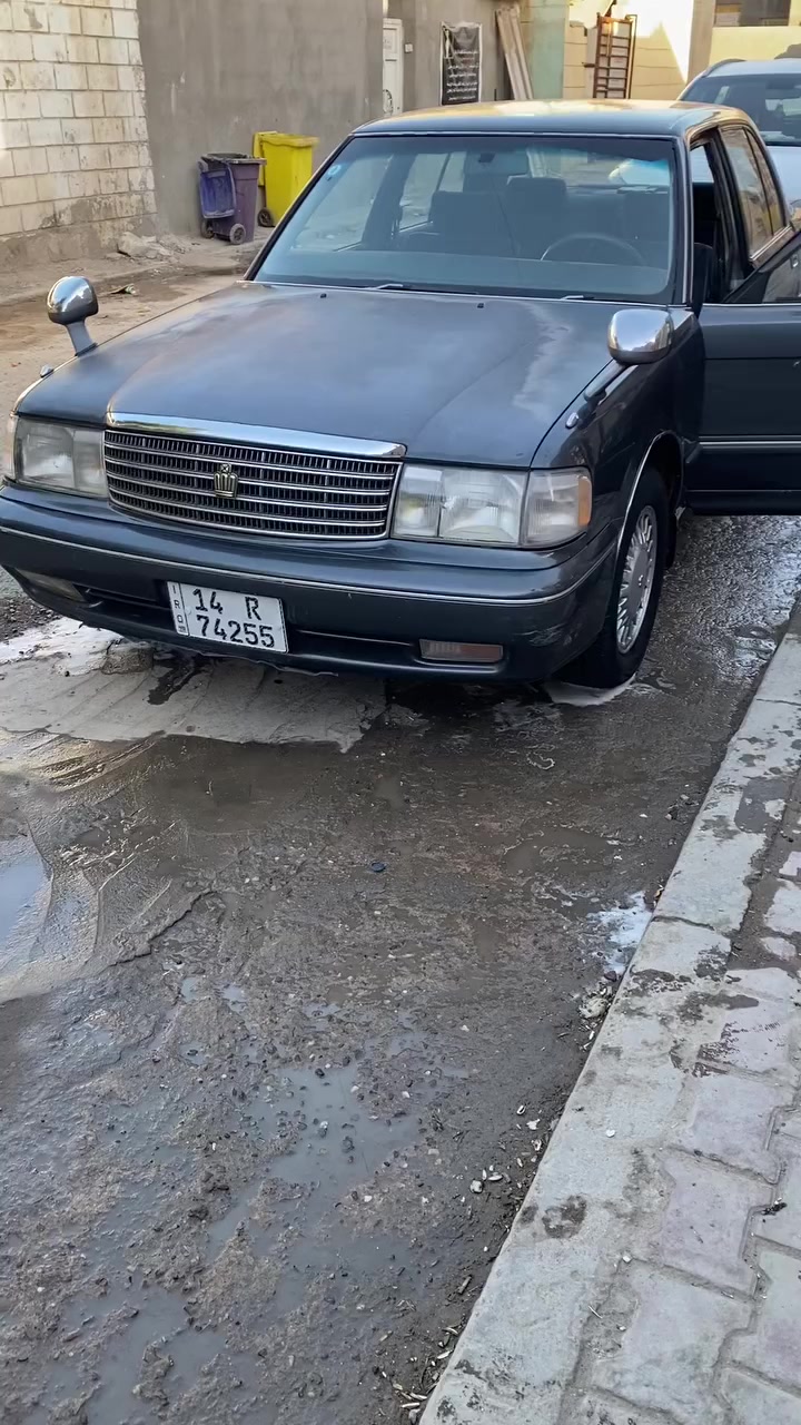 أرنب لون رمادي موديل 2000 تخم تاير جديد حداديه جديده مكينه كير جدد مكفوله من الضربه ونقل جثه سياره جديده بسمي مكان البصره  *********** السعر ٧٣
