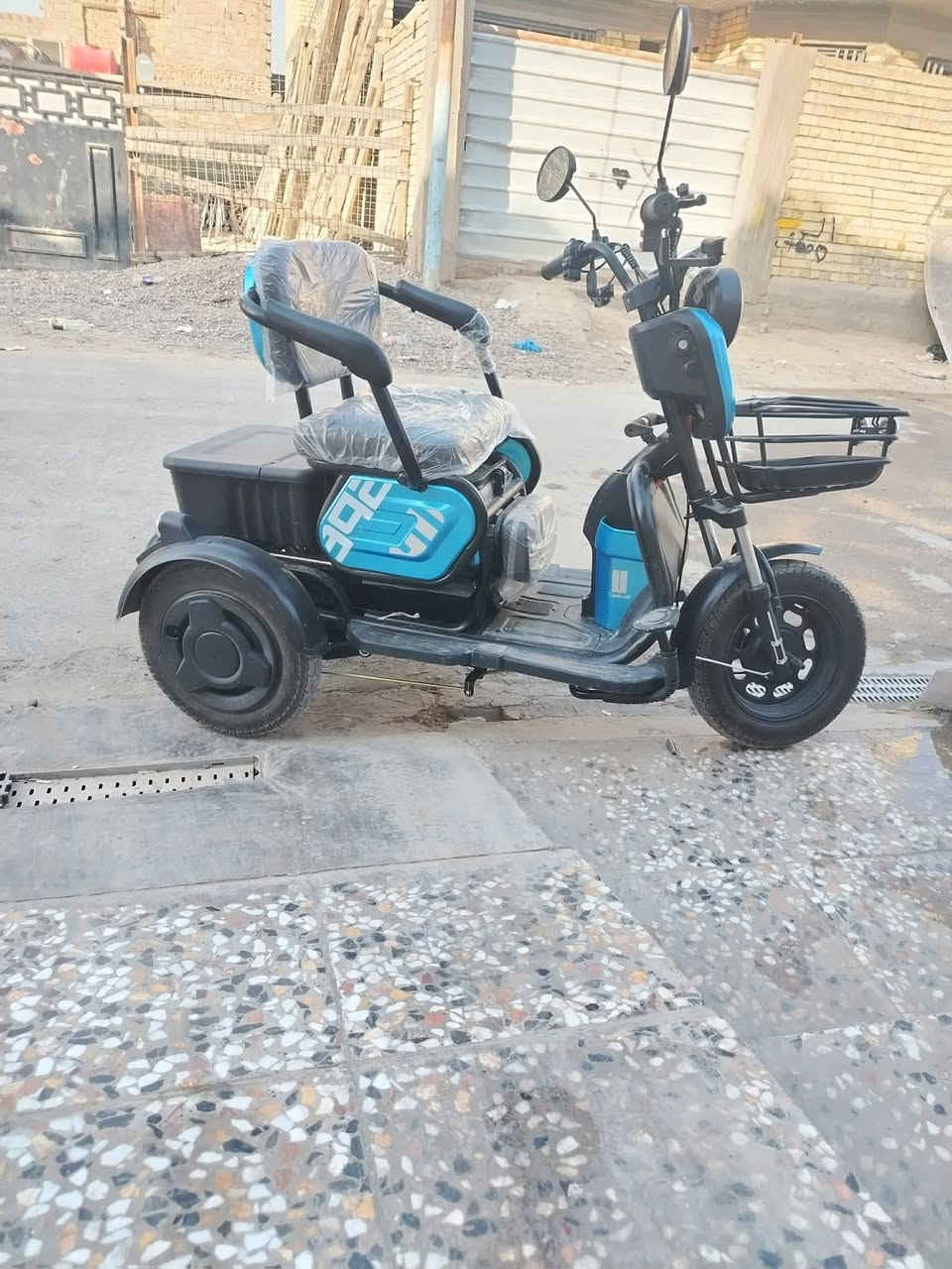 السلام عليكم ورحمة الله وبركاته  جديده ابو غريب الحصوه
دراجه للبيع     700الف   ***********
