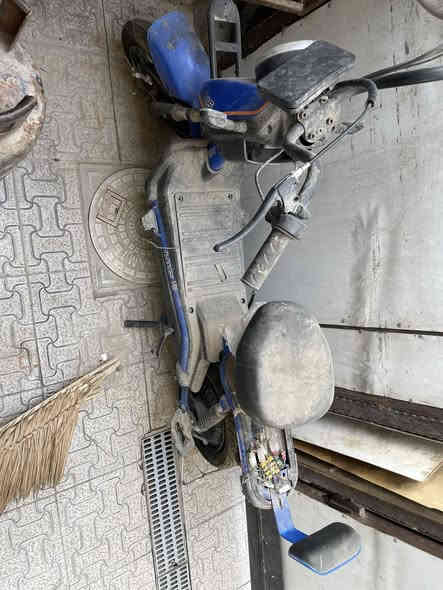 سلام عليكم دراجة شحن HISأربع بطاريات دبل حجم الجبير حجم الدراجة ١٤ دراجة بيه عطل متمشي ما اعرف اشبيهة بيه ويحتاج إدامة أبيع على هل حطة بطاريات نص عمر جبته جديدة خير من الله جانت تمشي كلشي شغال بيهة لايت لد شغال بك لايت أبيعها على هل حطة سعر ١٥٠وبيهة مجال رقمي ***********
