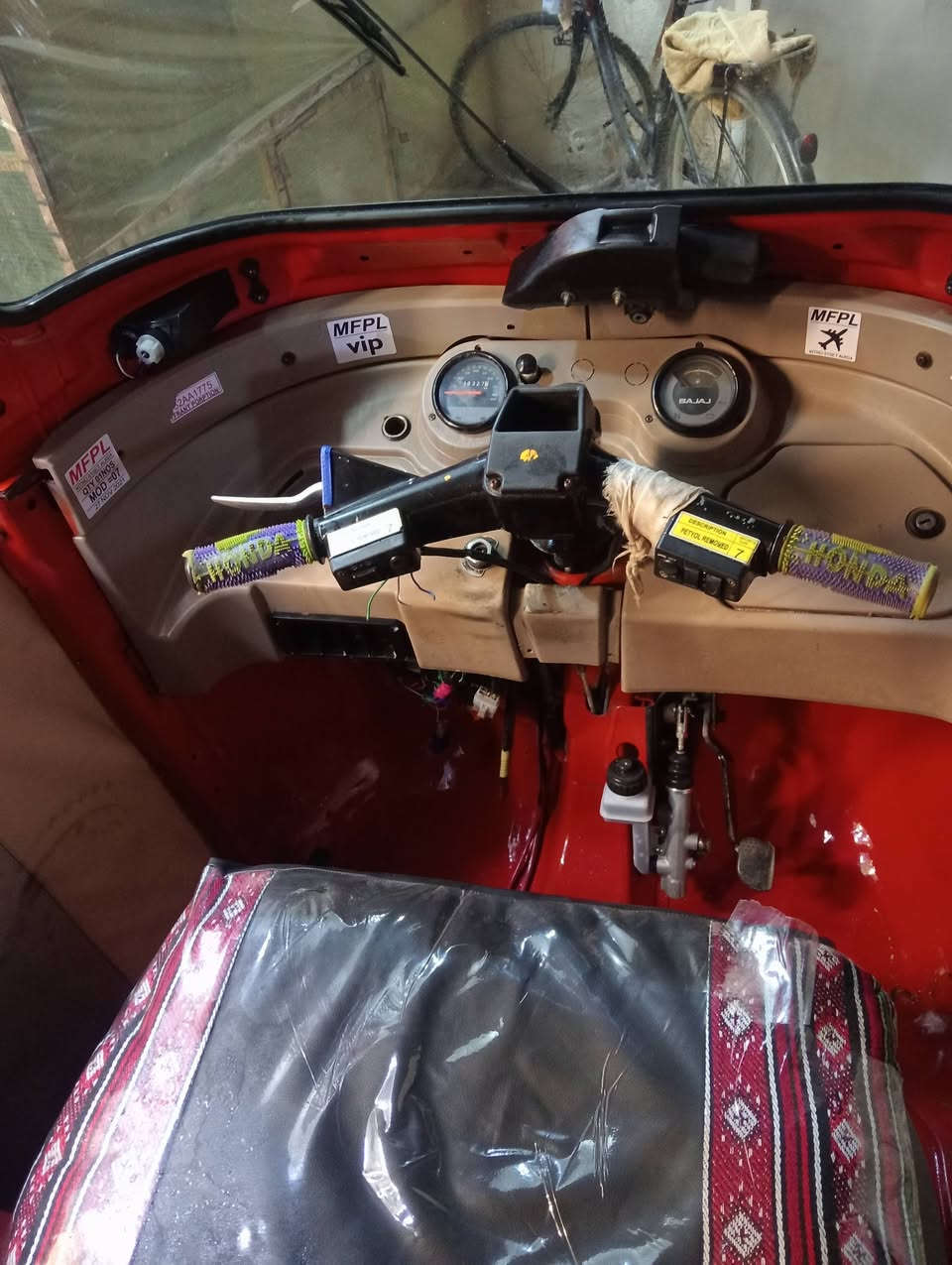 ملاحضه رقم ديالى
ملاحضه رقم ديالى
 السلام عليكم تكتك موديل18شهر 5رقم وسنويه تحويل ثاني يوم مصبوغه عام مصبوغه عام مكينه مفتوحه السعر 5وربع وبيها مجال مكاني بغداد حي البتول شارع مصتوصف حمزه المطيري الرقم ***********
