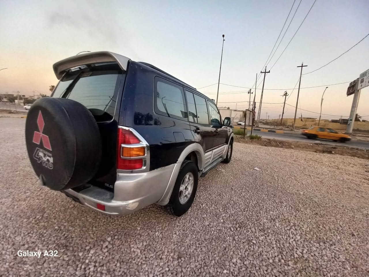 بايجيرو. موديل 2002.  رقم. بغداد. الجديد.
كفاله. مكينه كير. شرط.  تبريد. ثلج. 
مكانها ديوانيه. شرط التحويل. 
65 ورقه وبيهاا مجال قليل
***********
