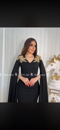 فساتين • قياس ٣٨ • قطعتين