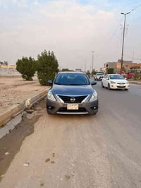 نيسان فيرسا  للبيع الموديل 19 فئه SV  محرك ١٦٠٠ دبل نوزل شاشة  كاميرا ...