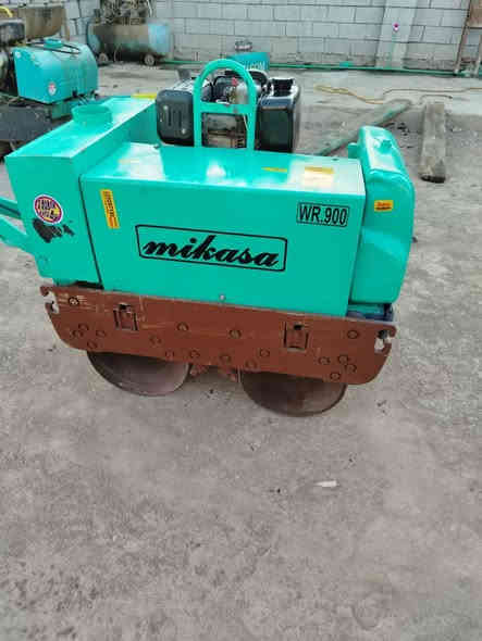 حادله ميكاسه ياباني وزن (1)طن عرض 75سنتيمتر
محرك كامه نضيف جدا
قماجي جدد 
باتري جديد 
هزاز شغال 
نضيفه جدا 
طفايه حريق
جاهزه للعمل 
مكاني واسط الكوت مركز المدينه 
اي استفسار اتصل بلرقام
اثير ***********
اسيا ***********
نعتذر عن الرد خاص اتصال او ات ساب☝☝☝☝☝☝☝
