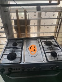طباخ • ٤ عيون • بنص شغال