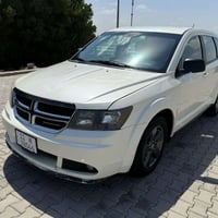 دوج جورني للبيع (4سلندر) مكينة (2400) مديل/2014 ((7راكب)) سيارة اقتصاد...