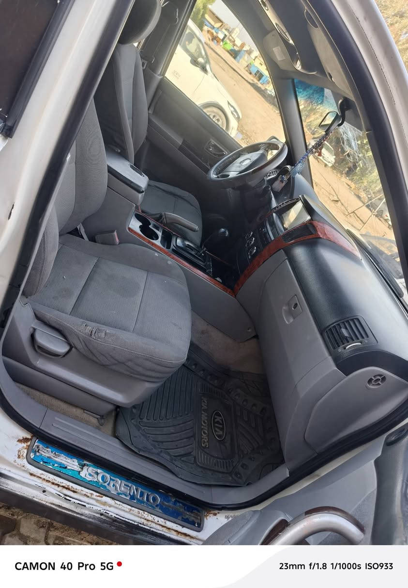 السلام عليكم
للبيع سورنتو الموديل ٢٠٠٥ 
محرك وكير جدد
تبريد على السويج
تخم تاير جديد
حداديه جديده 
كهربائيات كله شغاله
رقم بغداد تحويل مباشر
مكفوله من الضربه القويه
السعر ٨٠ وبيه مجال
مكان السياره نجف رقم الهاتف ***********
