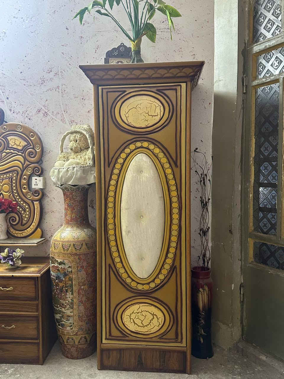 غرفه اخشاب للبيع نضفيه السعر (450الف)
 المكان ابوغريب الشهداء رقم الهاتف
 ***********
***********
ملاحظه اني مكلف بل نشر اي ستفسار اتصل بل رقم
