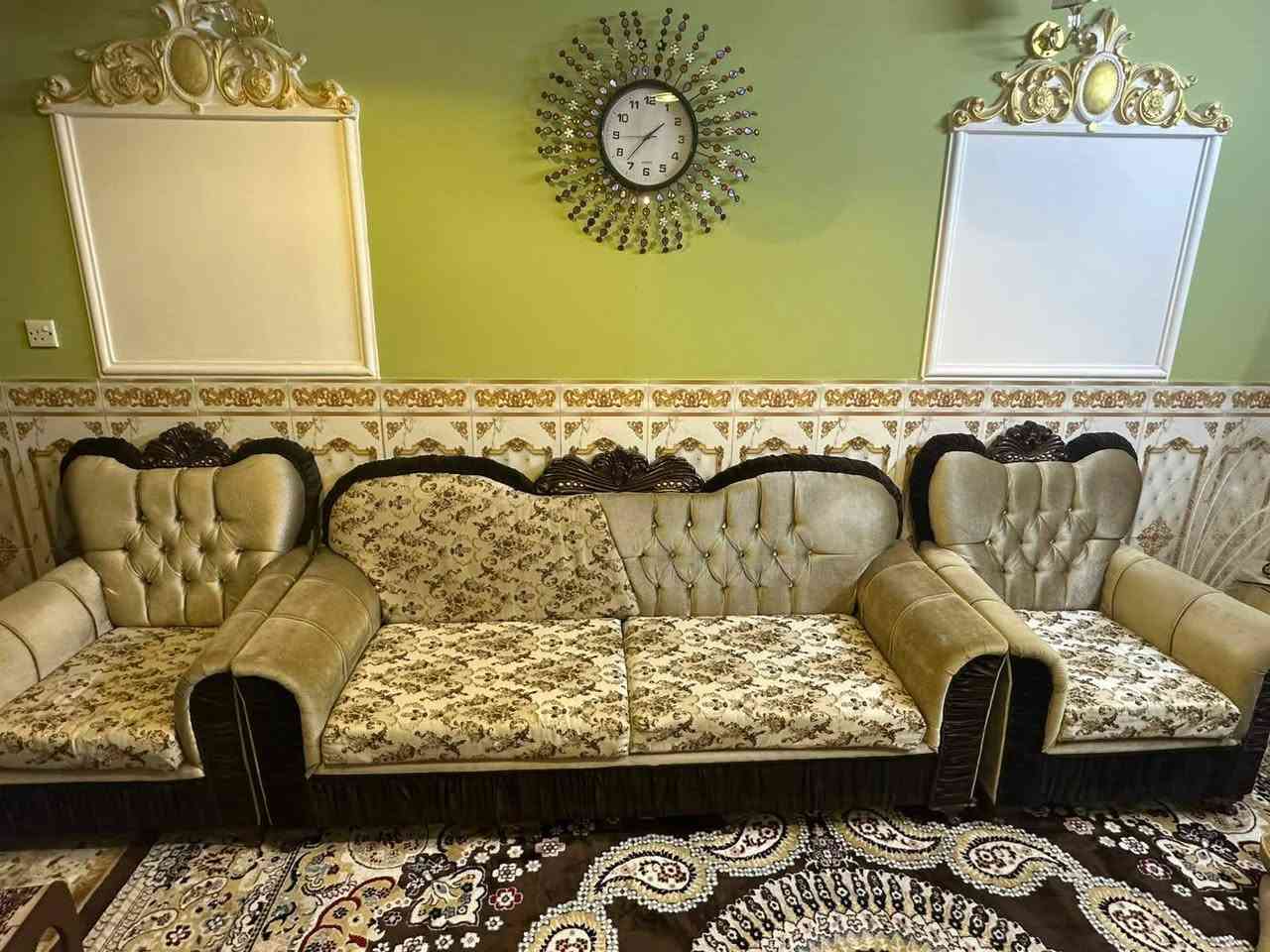 تخم عشر مقاعد للبيع السعر ٣٠٠ وبي مجال الشراي يتواصل خاص


**إذا كنت صاحب هذا الإعلان وتريد حذفه لأي سبب، رجاءا أرسل رسالة إلى الدعم الفني**