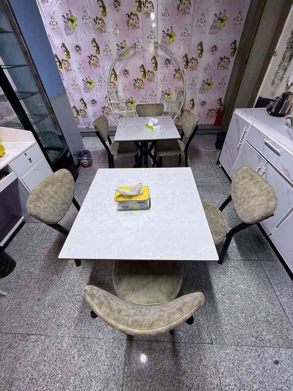 ميز طعام نظيف حيل وخشبه اصلي كامل مع كراسي ٣ وميز واحد ١٠٠ كامل ثنين ميوزه و٦ كراسي ١٥٠


**إذا كنت صاحب هذا الإعلان وتريد حذفه لأي سبب، رجاءا أرسل رسالة إلى الدعم الفني**