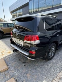 لكزس LX 570 • ٢٠١٤ • كفاله عامه