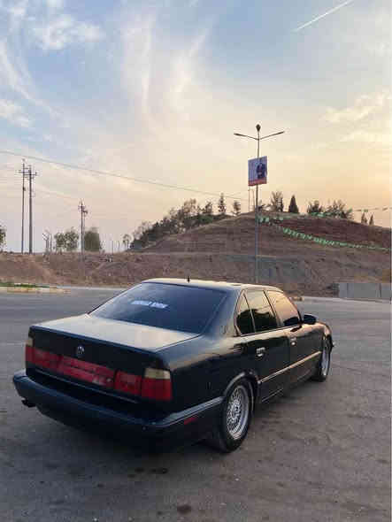 سلاوی خوای گەورەتان لێبێت BMW 525 دیجتەڵ مۆدیل 1993 ئارم پلاستیک هەولێر ئارمو ئەوەلیات بەشەرت دوجام کارەبای قوفلمەرکەزی گێر تۆماتیک کارەبای گشت گیانی ئیشەکات هەموقەلبی مەزبوتو توندو تۆلە ناوخورفەی زۆرخاوێن ماوەتەوە لایت عاڵقە یەک جەمپی پێشی هەیە لای سەیاق بێناو گرتن بێخایس بۆزانیاری زیاتر پەیوەندی بکە ژ.م *********** شوێن کۆیە نرخ45 كويسينجاك

