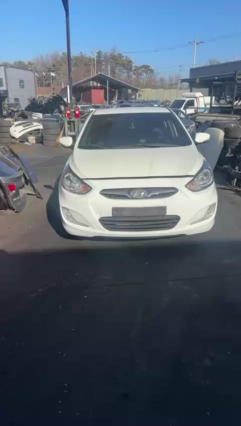 السلام عليكم العزاز وصلتنه سيارت اكسنت تفصيخ  قطع غيار اي شي تحتاجه سيارتك موجود ***********///*********** تصل 
تحويرات من 1400// الى 1600
