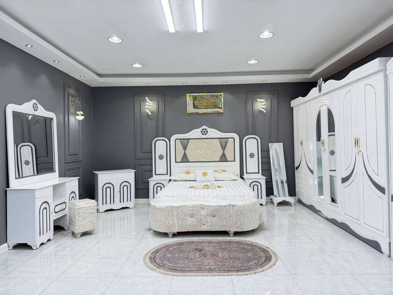 #غرفة #نوم #عراقيه
السعر مليون 
متوفر توصيل مع الفحص


**إذا كنت صاحب هذا الإعلان وتريد حذفه لأي سبب، رجاءا أرسل رسالة إلى الدعم الفني**