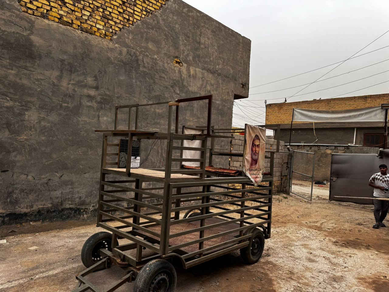 عربانة مرتبة للبيع تشيل 8 سماعات 
السعر والتفاصيل خاص 
اللهم عجل لوليك الفرج


**إذا كنت صاحب هذا الإعلان وتريد حذفه لأي سبب، رجاءا أرسل رسالة إلى الدعم الفني**
