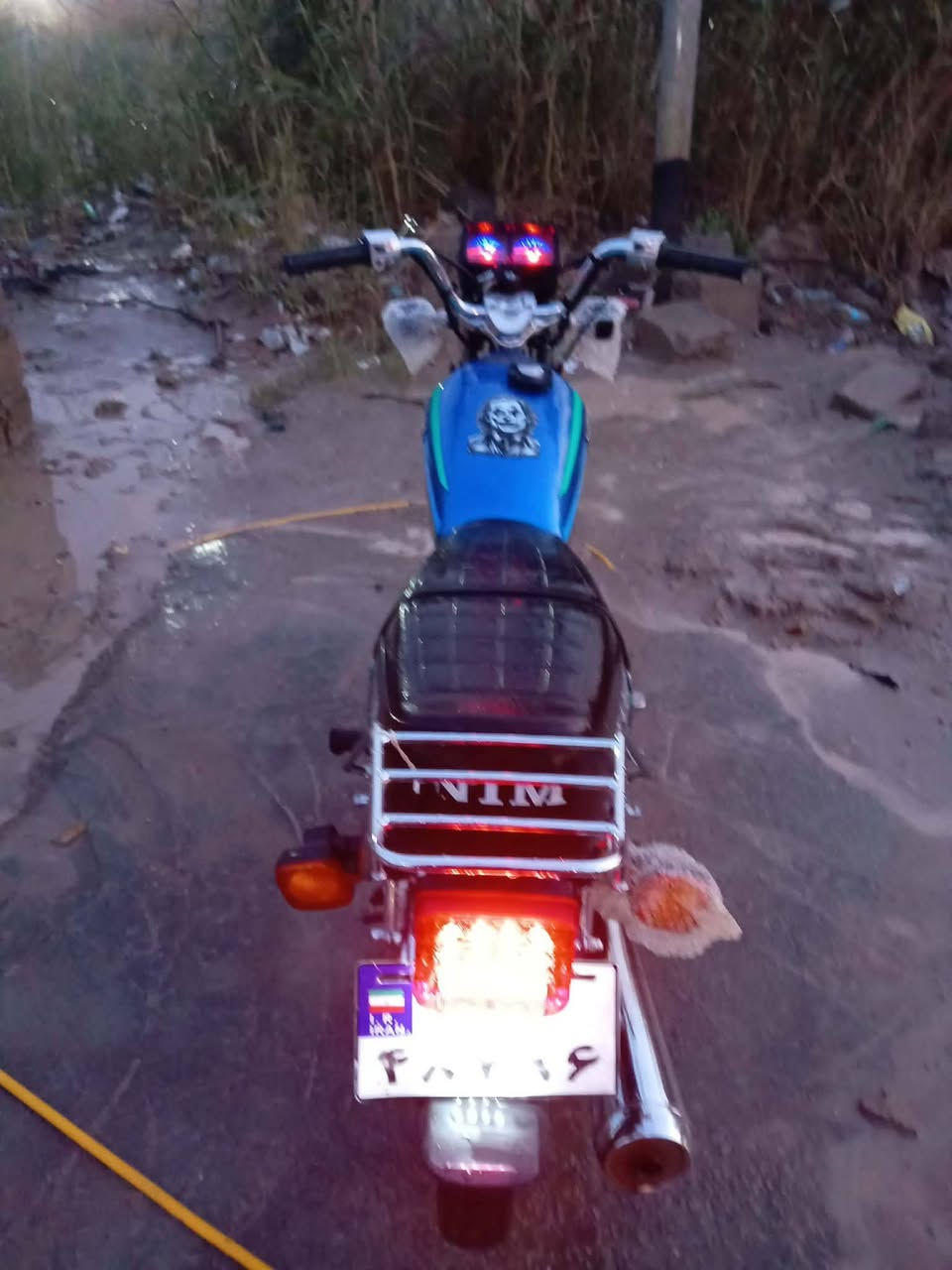 سلام عليكم شباب دراجه نامه للبيع اربع اوراق بيها دراجه مكفوله محرك ما مفتوح كدامكم  النضافه مكاني الرحمه السعر 625 وبيها مجال قليل رقم الهاتف ***********
