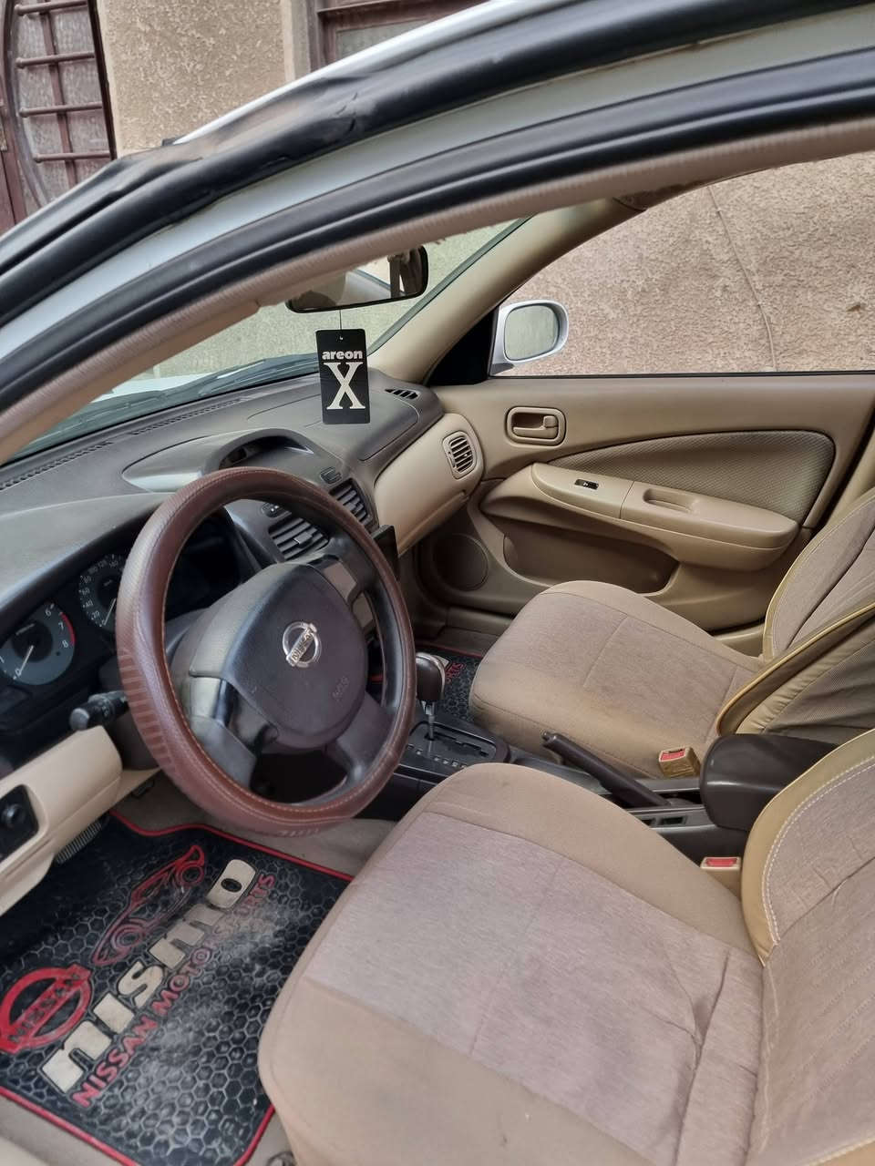 السلام عليكم
سني موديل ٢٠٠٧ للبيع السعر ٨٥ رقم ***********
