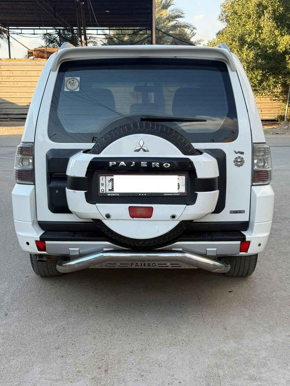 سلام عليكم بيع اومراوس
باجيرو  2008 

سياره مصبوغه حزام جماليه مكفوله من كلبه وجفيه 

محرك  3000   شاده جديد مال حاويه البلادي

تبريد  ثلج  ٣ قطع

٧ راكب 

شاشه وتخم تاير 

باتري جديد 

 داخلهة على شركه 

صدر امامي خلفي جديد 

جاهزه  وخير من الله 

داخل صاج 

كير اوتو 

تبريد  ٣ قطع 

كشنات كهرباء 

ريموت

فور ويل  

 رقم بغداد الدولي الجديد 

سعرها 98 بيها مجال كلش بصيط

مكاني الكرخ 

اتصال فقط مكلف بلنشر 

*********** بغداد, العراق
