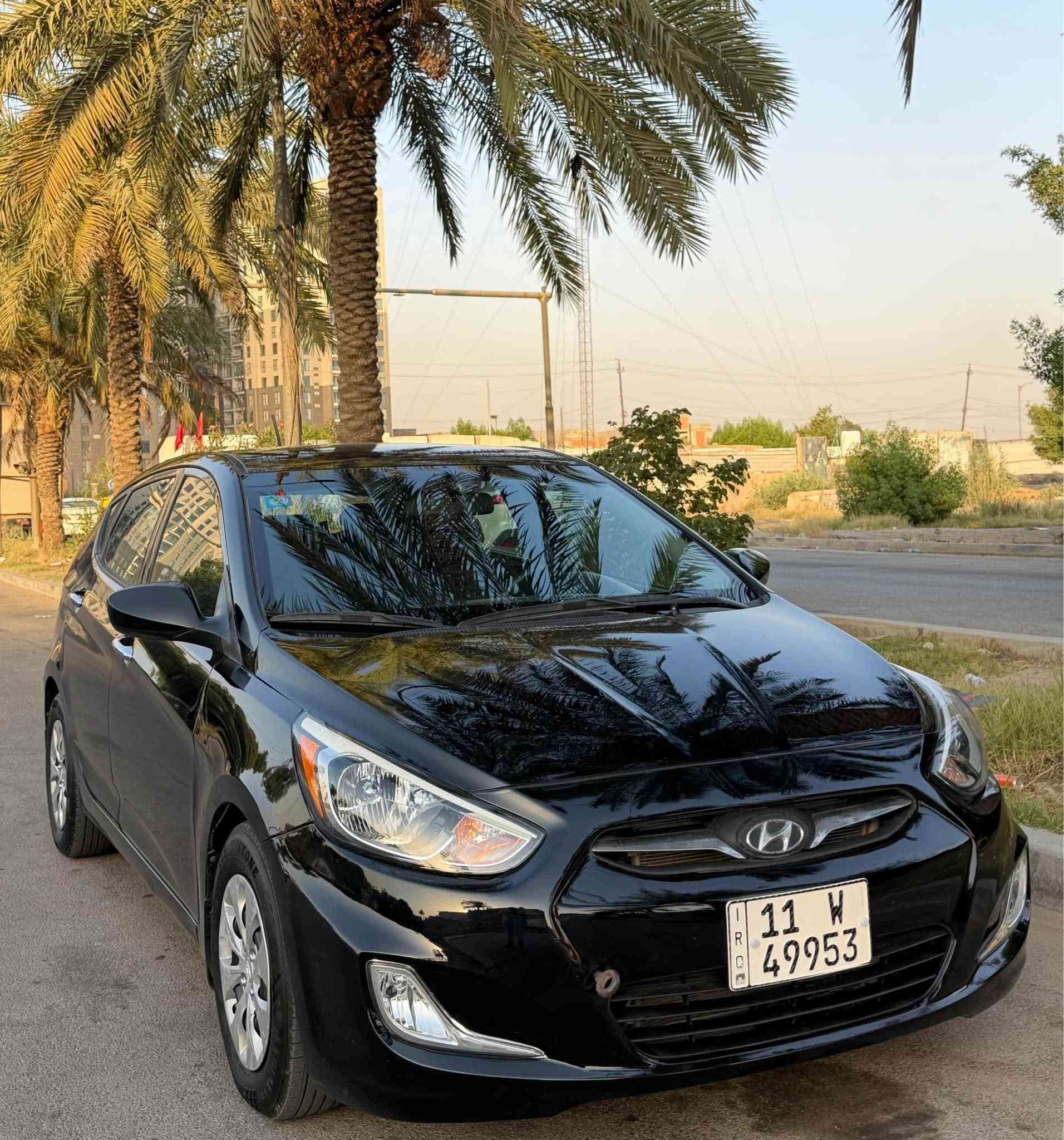 السلام عليكم 
للبيع 
هونداي اكسنت 2017 وارد امريكي حادث سطحي بنيد فقط صبغ قطعة وحدة فقط البنيد بدون دواخل مواصفات ( 5 تجاوي - كروس سرعة - نضام ايكو - محرك 1.6 + كير 6 نمر - مانع انزلاق - كفرات نيكل ) وباقي المواصفات المعروفة 
السيارة نضيفة جدا وكلشي بيه ع وضع البلاد محرك وكير وصدر وتبريد كلة جاهز بدون اي نقص 

رقم بغداد ب اسمي مجدد سنوية وهزة وارقام 

السعر 85 ورقة 

للاتصال  *********** بغداد, العراق
