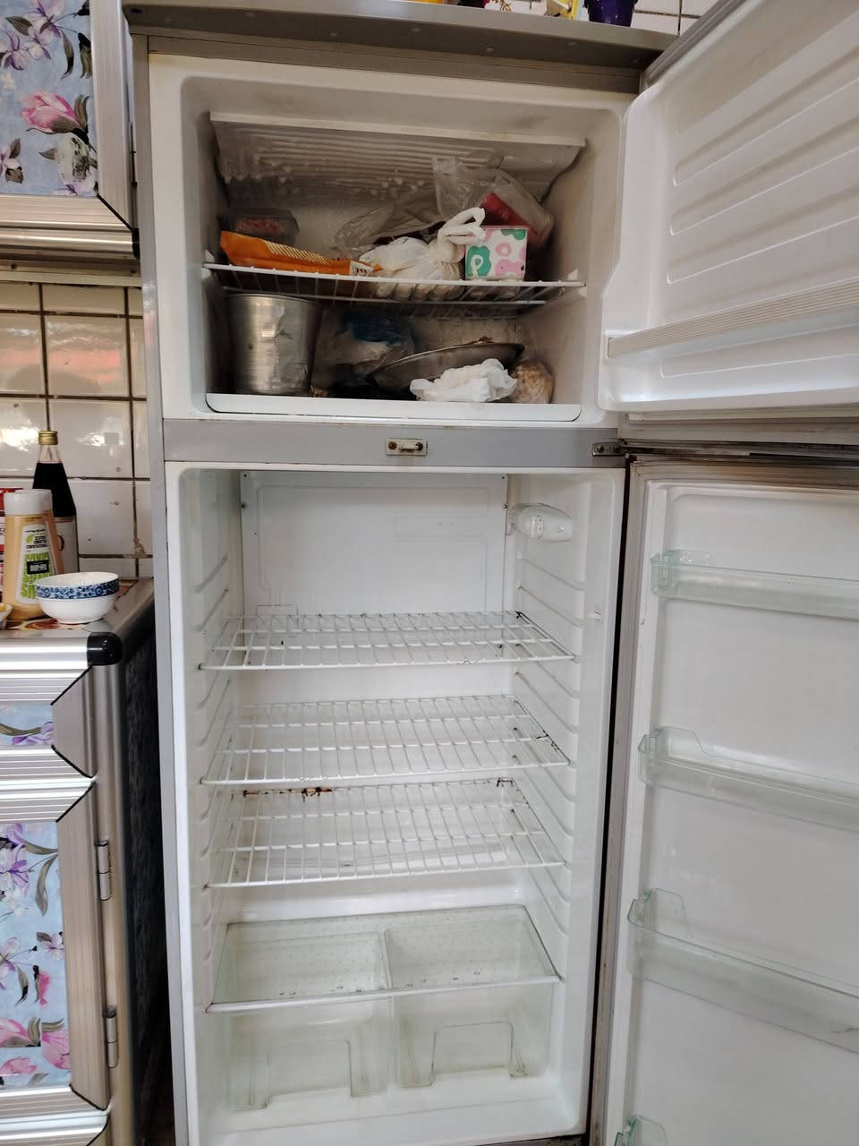 ثلاجه حجم كبير ونضيفه وشغالا سعر 150


**إذا كنت صاحب هذا الإعلان وتريد حذفه لأي سبب، رجاءا أرسل رسالة إلى الدعم الفني**