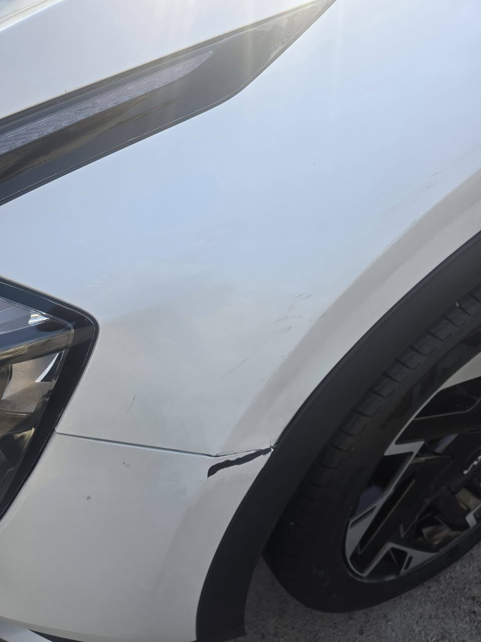 سبورتج خليجي موديل ٢٤ ماشية ١٧ الف فول مواصفات رقم بغداد
م***********
