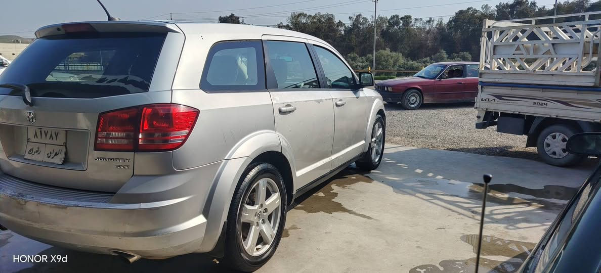 سياره دودج جورني موديل 2009 فقط قطعتين صبغ باب السكن والوراء صبغ امريكا سياره بصمه السياره مكينه 6 ودبل قزوز المرغوب المرغوب سياره كلش نظيفه وعليها ثلاث ورقات غرامه تنزل من سعر السياره رقم الموبايل سعر السياره فقط 93 ورقه *********** /***********
