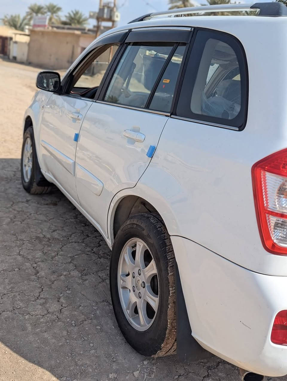 السلام عليكم تيكو 2013 سياره للبيع او المراوس كلش نظيفة رقم بغداد باسمي تحويل ثاني يوم سنويه جديده سياره كلش حلوه اي نقص مابيها داخل محرك صدر كشر كله جديد كير كهربائي   السعر 58$ مكاني ديالى بعقوبة الهاتف ***********
