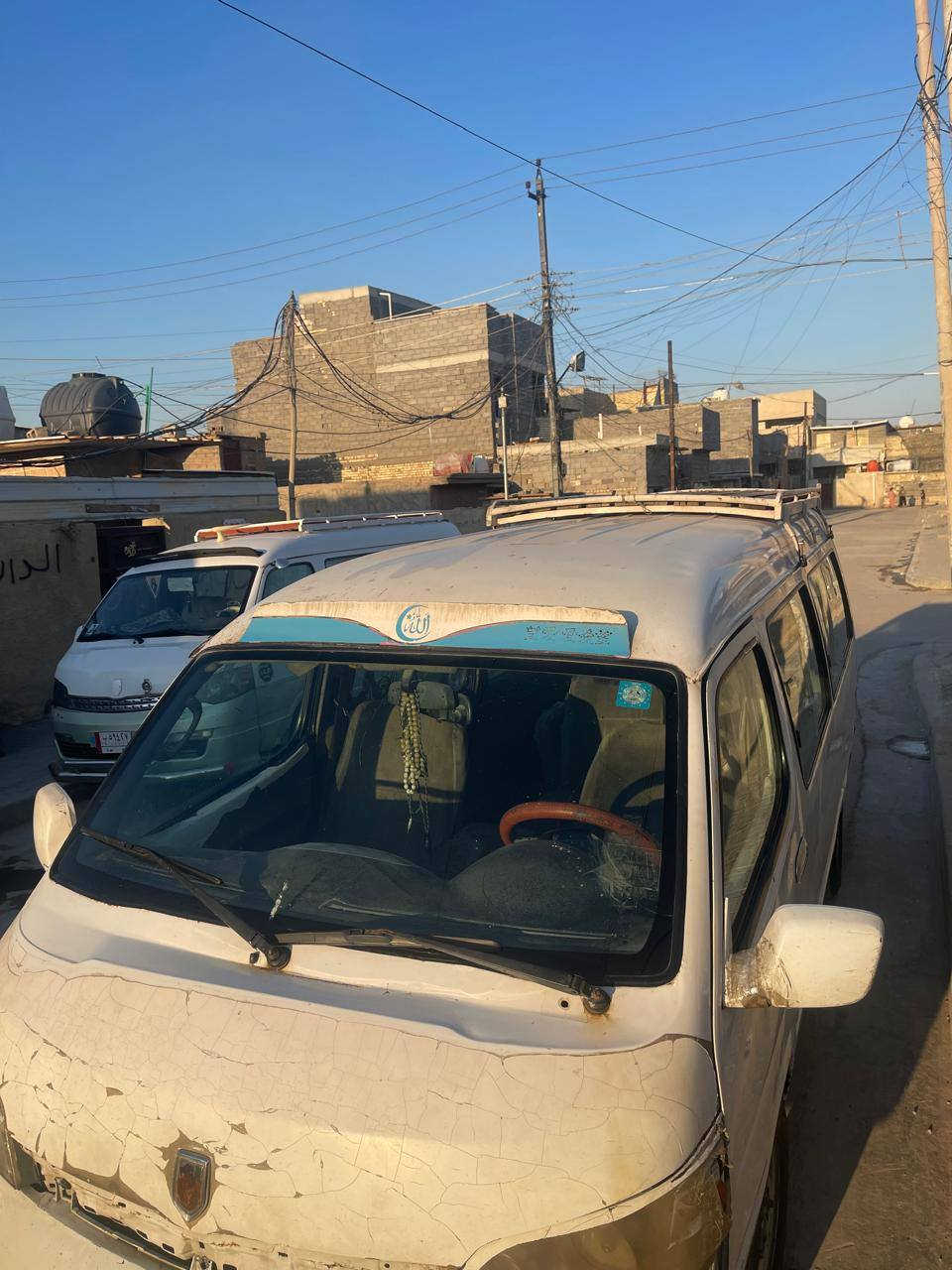 السلام عليكم h1جمبي للبيع ٢٠١٤السياره مكفوله كير مكينه اكسل حداديه السياره جاهزه ترايك وين ما يعجبك السياره رقمه ميسان مطلوبه غرامه٣٠٠الف يطيح من سعره .مشروع وطني تحويل ثاني يوم مكان السياره بغداد بيه ضربه بل بجم خفيه ومعمر الضربه ما واصله الكصه سالمه السعر ٦٥وبي مجال للطيبن لاستفسار ***********....
..
