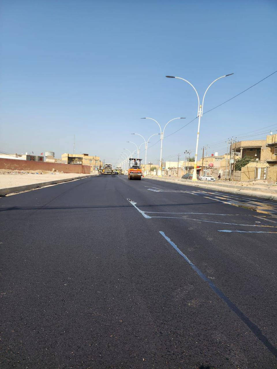 بالاصرار والتفاني بالعمل يكتمل النجاح .

تستمر ( كوادر شركة ملك ذي قار الرصينة )
بالعمل بأكثر من مشروع حيوي في قضاء الغراف
منها الصب والانترلوك ( المقرنص ) 
وعملية اكساء الشوارع بالمشروع التكميلي بعموم قضاء الغراف 
وكذلك مد انابيب المجاري وقلع التربة وعملية الصب الكونكريتي في مشروع حي العباس بقضاء الغراف .
حيث الدقة بالعمل وسرعة الانجاز متواصلة رغم الضائقة المالية التي يعاني منها البلد وتعاني منها الشركات 
لتخرج لنا ( شركة ملك ذي قار ) بعملها المتفاني والمستمر


**إذا كنت صاحب هذا الإعلان وتريد حذفه لأي سبب، رجاءا أرسل رسالة إلى الدعم الفني**