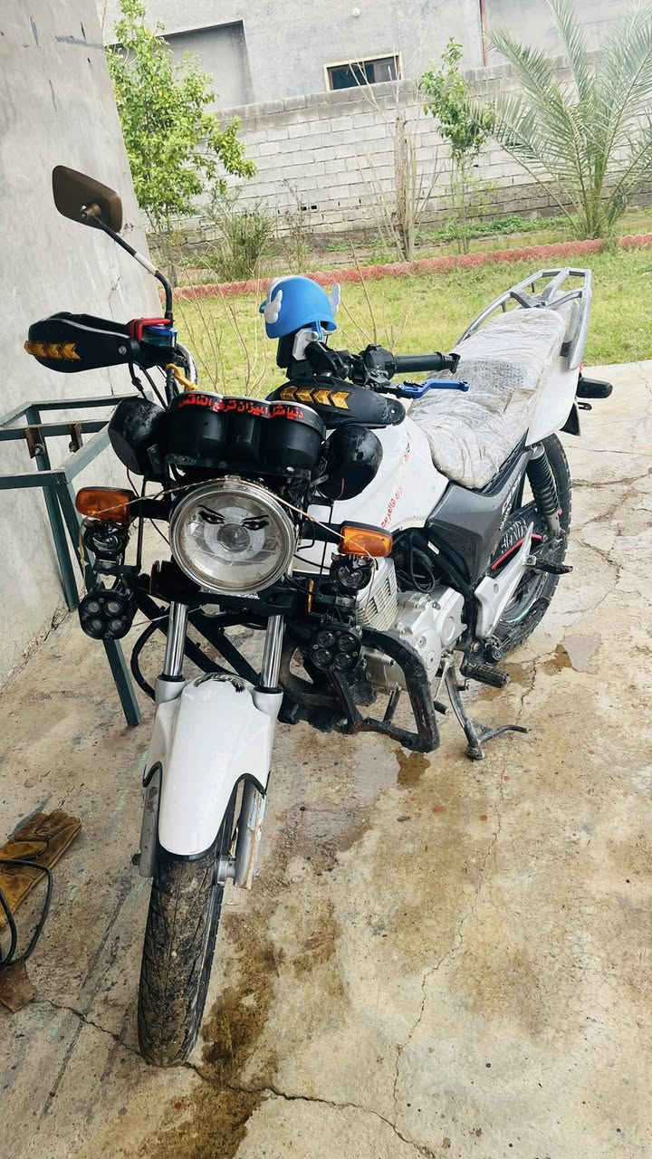 ماطور هوندا CB125
نظيف فول ما عايزو كلشي
السعر 750
المكان العلم سمره 
***********
