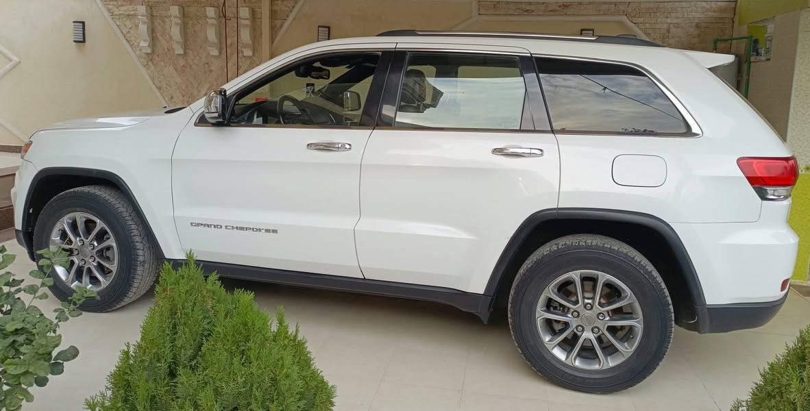 سلام عليكم
جيب 2015 لمتد  امريكي  كلين من امريكا بدون ضرر
6 سلندر 3600
بس بلعراق صارت بيها طخه تبدل بيها بنيد وصبغ جاملغ بدون ايرباك ولا دواخل
سياره جديده بمعنى الكلمه
صدر جديد
تخم تاير دنلوب
السياره فول مواصفات
تنته سقف
فور ويل ماوس
تشغيل عن بعد
جنطه كهرباء
كشنات جلد تدفئه
استيرن تدفئه
شاشه كبيره ودواره عن الرجوع للبك
حساسات خلفيه
سرعه 300
معروفه مواصفات المتد
ماشيه 100 الف ميل
مكان بابل
السعر 205 وبي مجال
للاستفسار
***********
