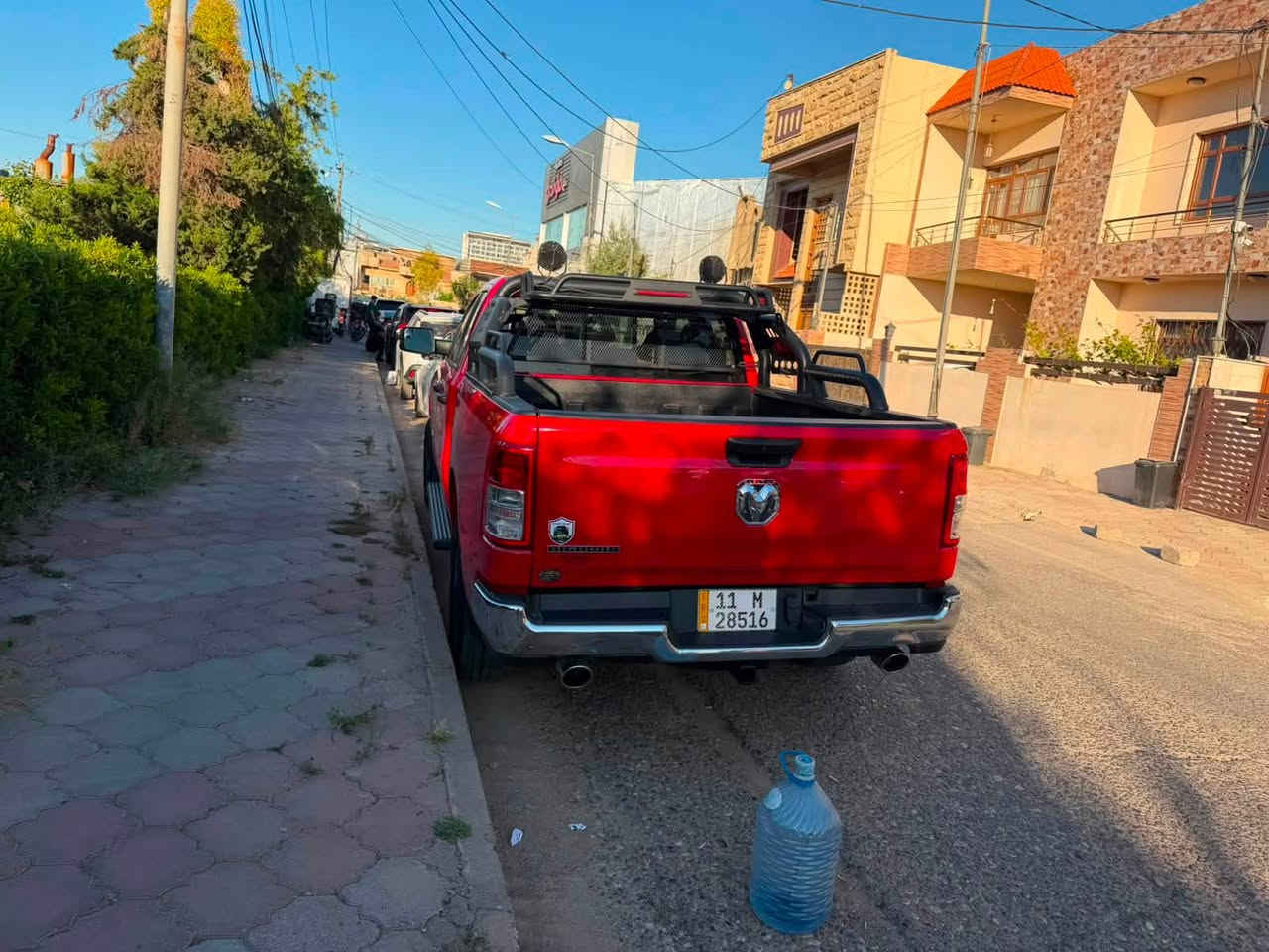 السلام عليكم سياره رام بك هورن باب قصير وبدي طويل موديل 2024 محرك هيمي V8 رقمها بغداد صورة الضربة موجوده  مراوس وية BMW فئة 5 او 4 مو مشكله محرك 4 سلندر لكن يفضل 6 اذا مراوس


**إذا كنت صاحب هذا الإعلان وتريد حذفه لأي سبب، رجاءا أرسل رسالة إلى الدعم الفني**