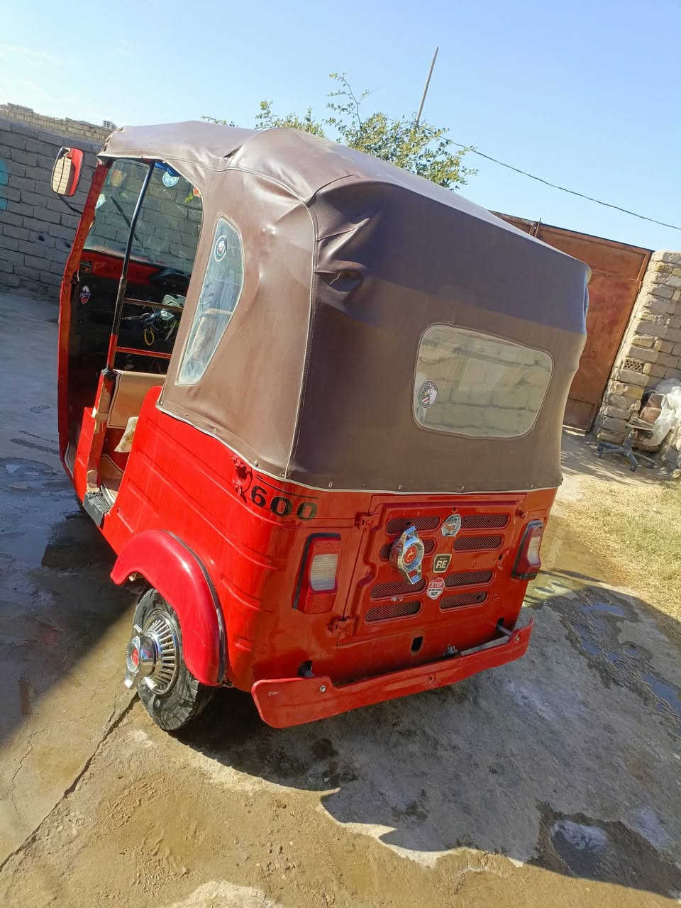 سلام عليكم تكتك موديل 18 رقم وسنويه تكتك خير من الله نضيفه   مصبوقه صبغ عام جماليه  ما بيه خياس تعال وشف مكاني الناصريه  ***********
