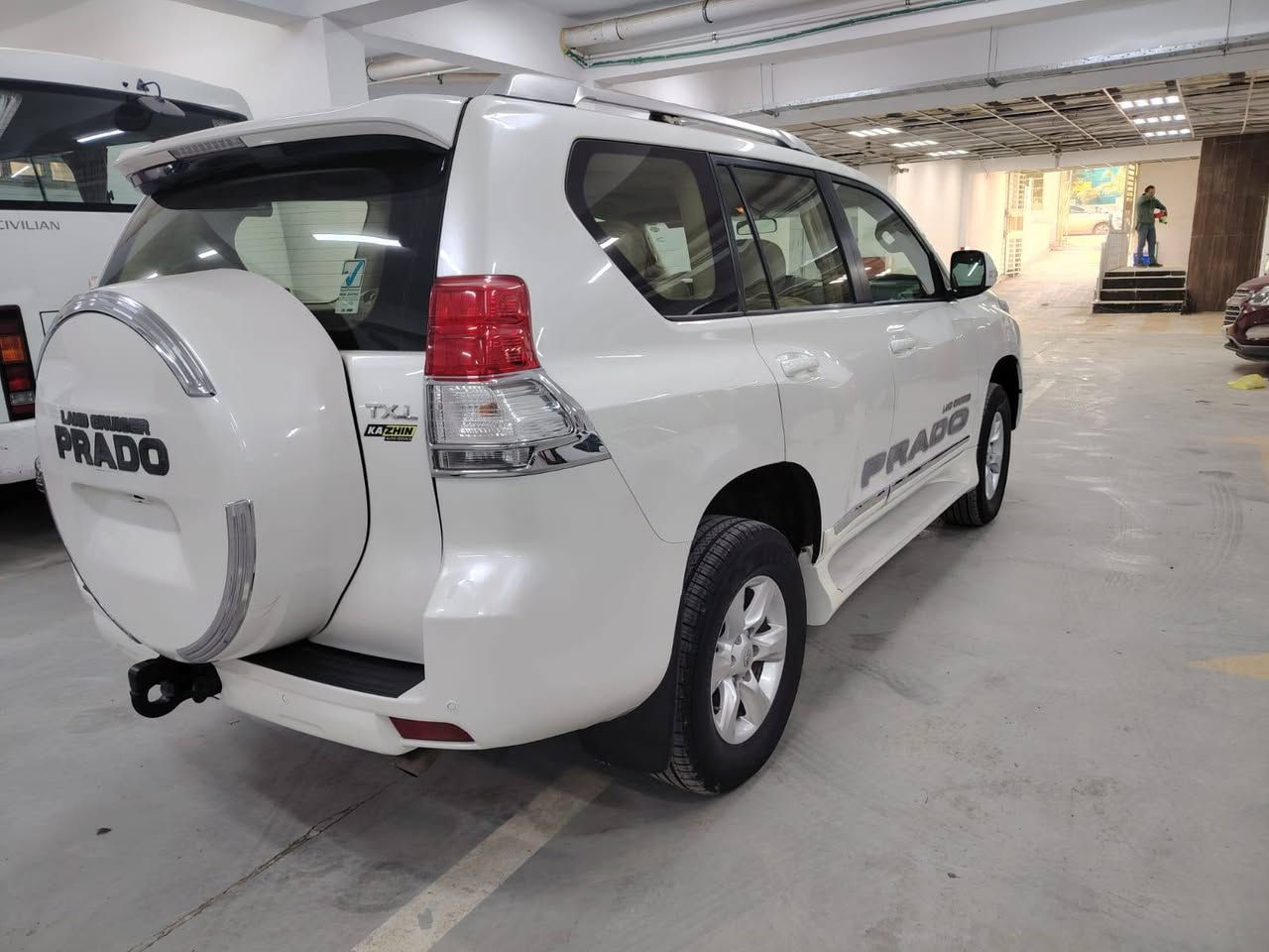 السلام عليكم
#مكلف بالنشر الاتصال بالرقم فقط يوجد واتساب واتصال عادي
***********
للبيع فقط بدون مراوس
تويوتا برادو ٢٠١٣ خليجي TXL
٦ سلندر ماشية ١٥٥ كيلو رقم أربيل دولي 
كفاله عامه صبغ دعاميه أماميه فقط
السونار مرفق مع الصور
 سعرها ٢٩٠ ورقه بيها مجال للشراي
#اكرر اخواني مكلف بالنشر للاستفسار الاتصال بالرقم فقط واتساب او عادي  مكان السياره في الكوت مركز المدينه
للإستفسار الاتصال على الرقم ***********
وبالخدمه
 مع جزيل الشكر لاداره الموقع والاعضاء الكرام
