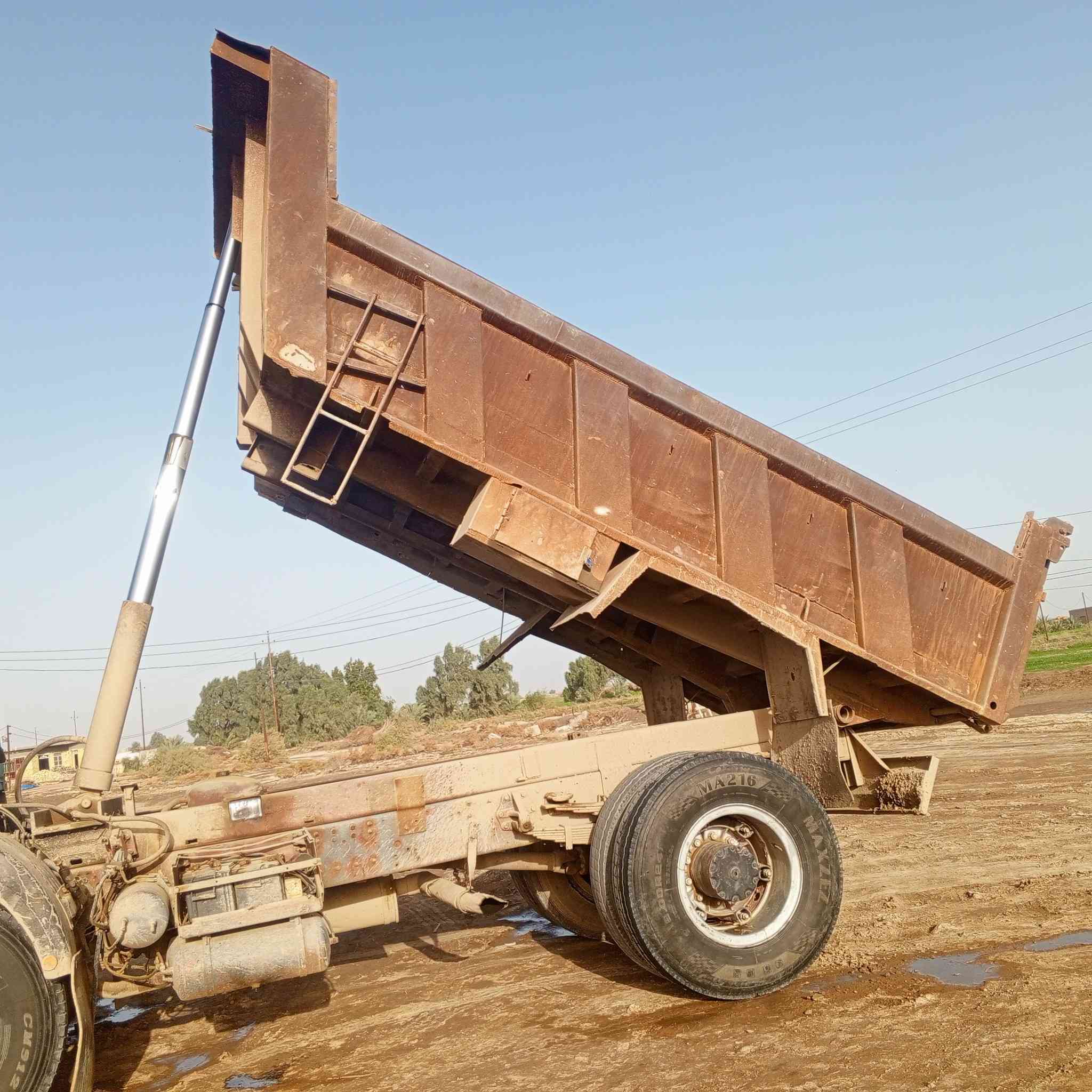 بدي للبيع او مراوس بدي نظيف من فرشيه واصفاح ونج بصدر لسعر 20 لرقم ***********
