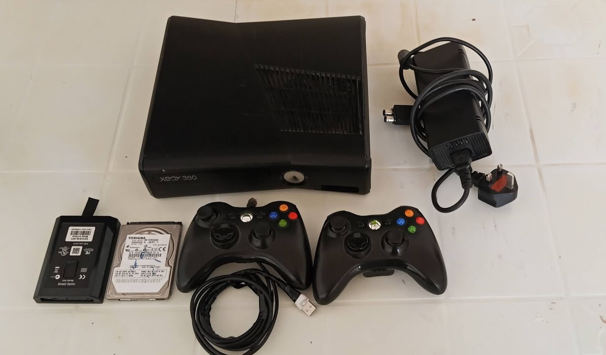 سلام عليكم
جهاز Xbox 360 s للبيع 
~~~~~~~~~~~~~~~~~~~~~~~~~
ملحقات 
1_هاردات اثنين كل هارد مساحته (250+250)
2_يدات اثنين (جويستك) 
3_البور سبلاي 
~~~~~~~~~~~~~~~~~~~~~~~~~
السعر 130 الف و بي مجال 
~~~~~~~~~~~~~~~~~~~~~~~~~
مكاني خانقين اركوازي جديده 
~~~~~~~~~~~~~~~~~~~~~~~~~


**إذا كنت صاحب هذا الإعلان وتريد حذفه لأي سبب، رجاءا أرسل رسالة إلى الدعم الفني**