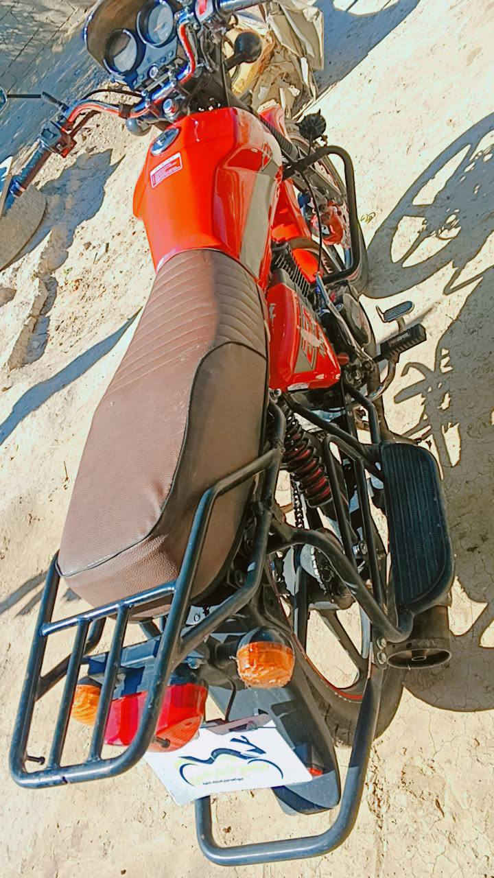 السلام عليكم دراجة دايوان للبيع الدراجة جديدة المديل 2023اوراق كاملة شرط الترقم الموشراي لا يتعبني المكان ديالى حمرين ***********
