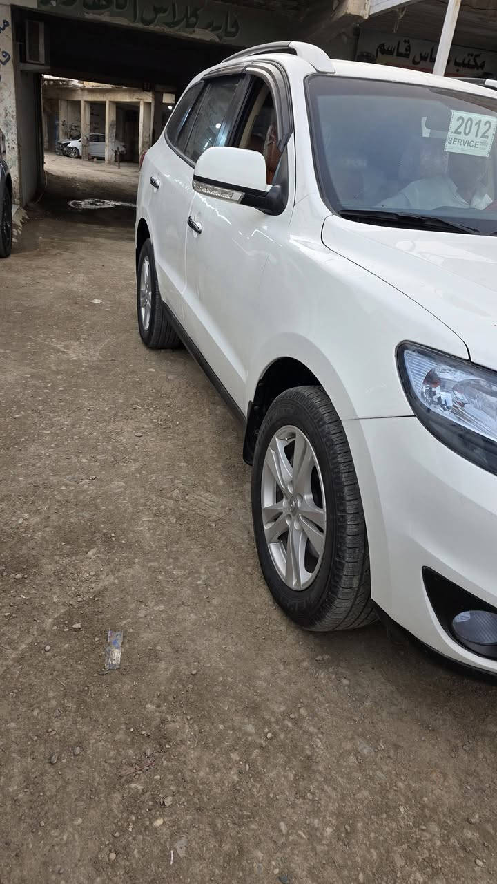 البيع سنتافيه موديل 2012 6 سلندر 7راكب
مكفوله وجاهزه مكينه مامفتوحه سعر 155 
وبيه مجال الستفسار نتصل علي ***********
مكلف بل نشر
