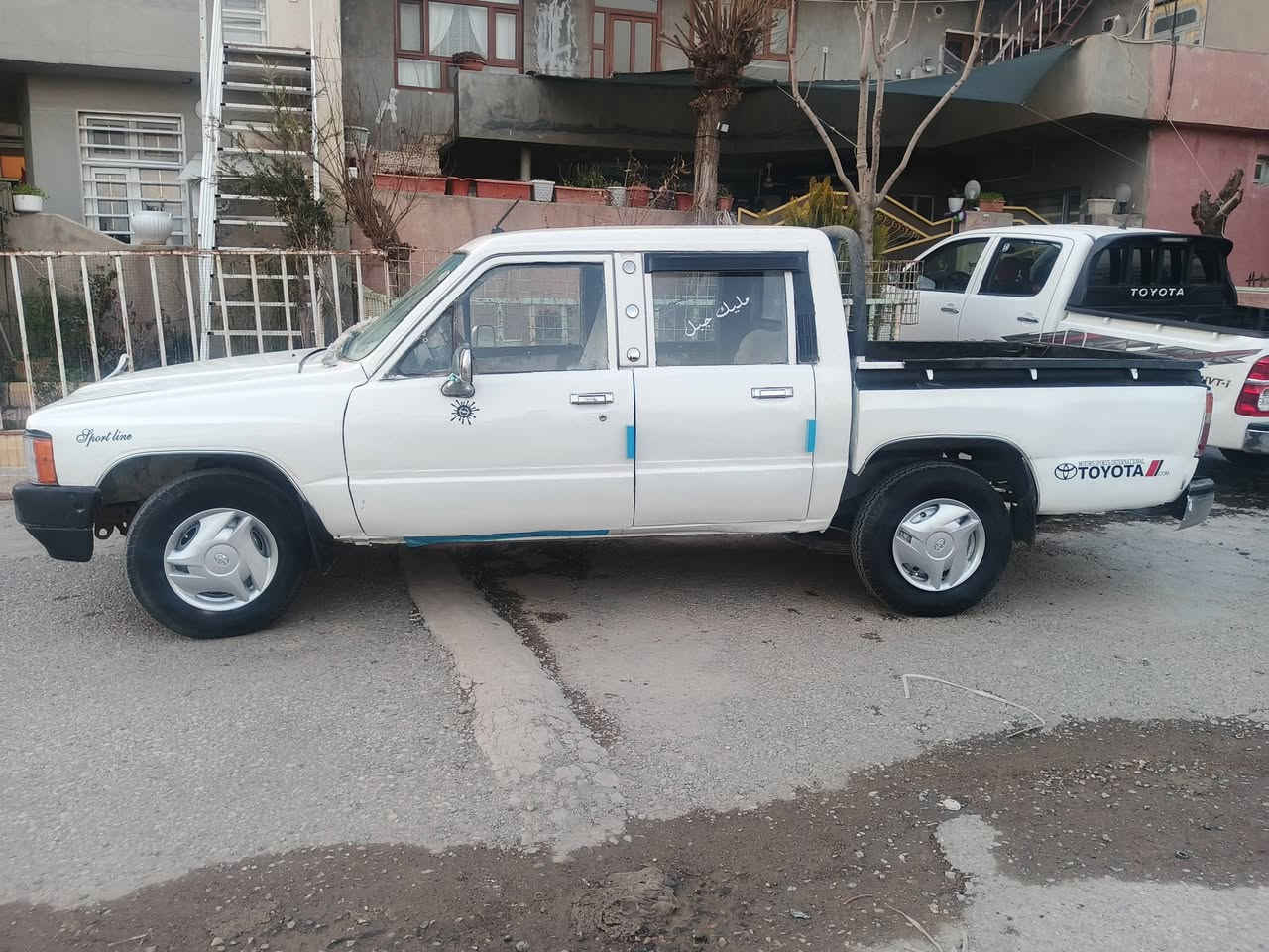 توێتاپیکاب مۆدیل 1985 ئاڕمی پلاسیکی سلێمانی بەشەرتی ئاڕمو ئەوەلیاتوخەرامە مەکینەی 3y وشەش گێرە جوار تایەی تازەیە بەشەرتی هەموشتێ ئەیفڕۆشم سەیارەکەلۆک لۆکە ماڵی دۆستە سعری خوار هەموبازاڕ 28گەڵا تکایەگەرمشتەری نیت تەلەفون مەک ژمارەی خاوەنی ***********
***********
