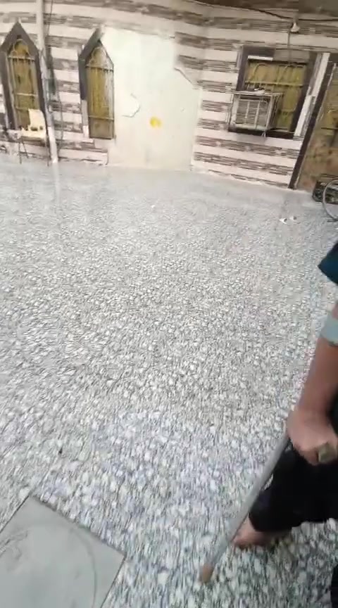 من رخصت مدير الكروب السلام عليكم بيت للبيع القبلة حي المهندسين قرب محطة الخليج العربي البيت طابقين الطابق الأرضي يحتوي على مطبخ مساحة 6×3....+..... 3غرف نوم مساحته كل غرف5×4.+.ديوانية مساحة 6×4.+.استقبل مساحة 8×4+حمام عدد2دخالي وخارجي وتوليت عدد2دخالي وخارجي +حديقة وكراج سيارة....
الطابق الثاني
يحتوي على مشتملين كل مشتمل يحتيوي على غرف عدد2مساحة الغرفه الاوله5×4والثاني6×4+مطبخ وستقبل حمام مشترك 
.....المشتمل الثاني يحتوي على غرفة نوم عدد2الاول مساحة 5×4والثاني4×5+مطبخ 3×6... ملاحظة الغرفه والمطبخ ماجاهزات بناءجديديحتاج.... لبخ وسيراميك ....رقم القطعه143/827ثاني قطعه بصف الركن قريب الشارع العالم شارع الزبيرجميع الخدمات متوفر.... طابو صرف عراقي ...مساحة القطعة الكلي 320مساحة البناء180ملاحظة يوجدمشاي على دايرالبيت 1متر
السعر 500وبي مجال تجي تشوف وسهله .
للتوصل على هذا الارقم 
9647707317656‬‏
***********
من رخصت مدير الكروب السلام عليكم بيت للبيع القبلة حي المهندسين قرب محطة الخليج العربي البيت طابقين الطابق الأرضي يحتوي على مطبخ مساحة 6×3....+..... 3غرف نوم مساحته كل غرف5×4.+.ديوانية مساحة 6×4.+.استقبل مساحة 8×4+حمام عدد2دخالي وخارجي وتوليت عدد2دخالي وخارجي +حديقة وكراج سيارة....

