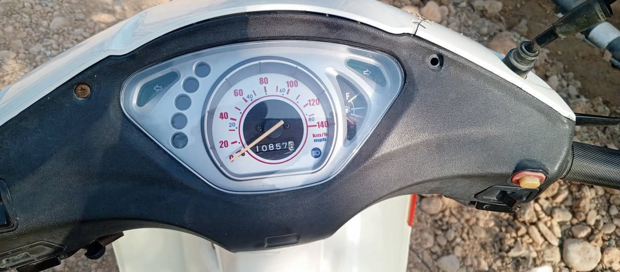 دراجه لبيع دراجه اي نقص ما بيه كير بدون كلج ومحرك خير من الله سعره600وبي مجال ستفسار اتصل عله هاذ رقم ‏‪***********‬‏
