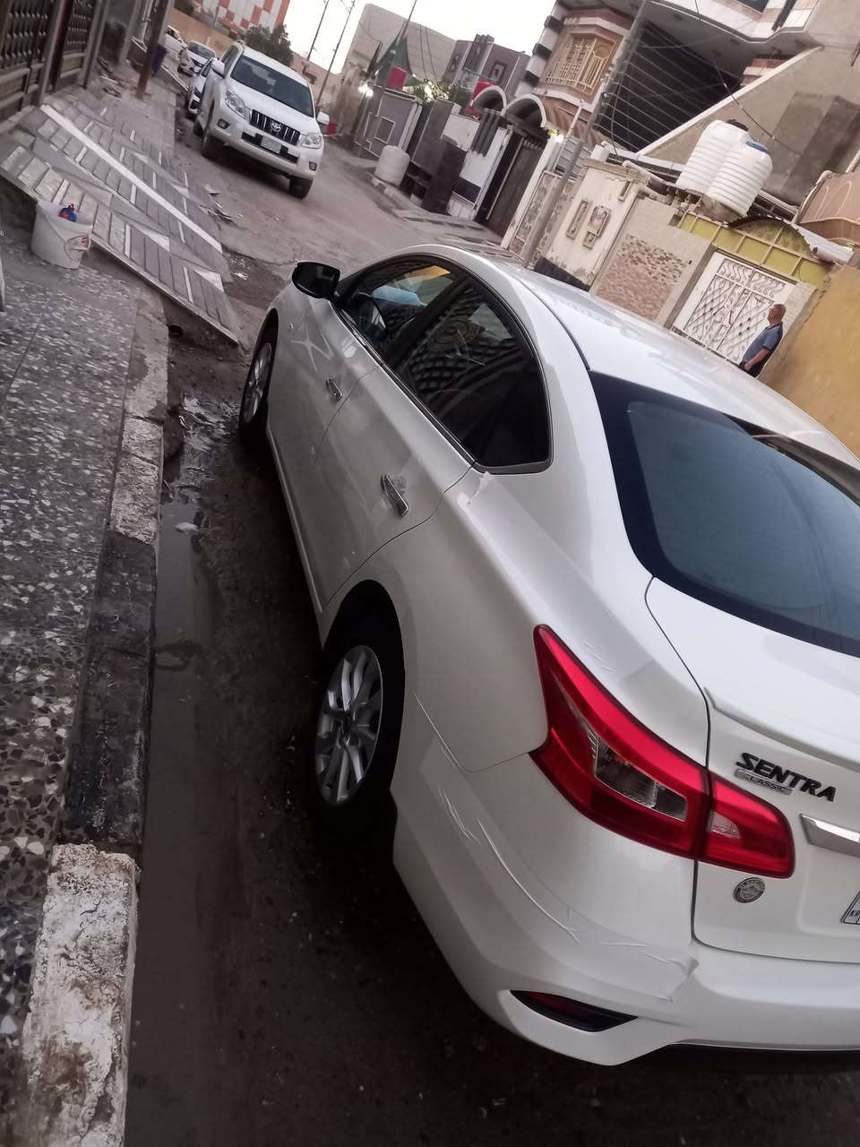 السلام عليكم نيسان سنترا موديل ٢٠٢٥  ماشية ١٥  الف فقط رقم اربيل بسم شركة  وكالة بسمي  داخل احمر  السيارة كفالة عامه عدا شخط بالباب الخلفي موضح بالصور  السعر  ١٢٦ وبيها مجال قليل  مكان السيارة البصرة  *********** الشراي يخابر  رجاءاً
