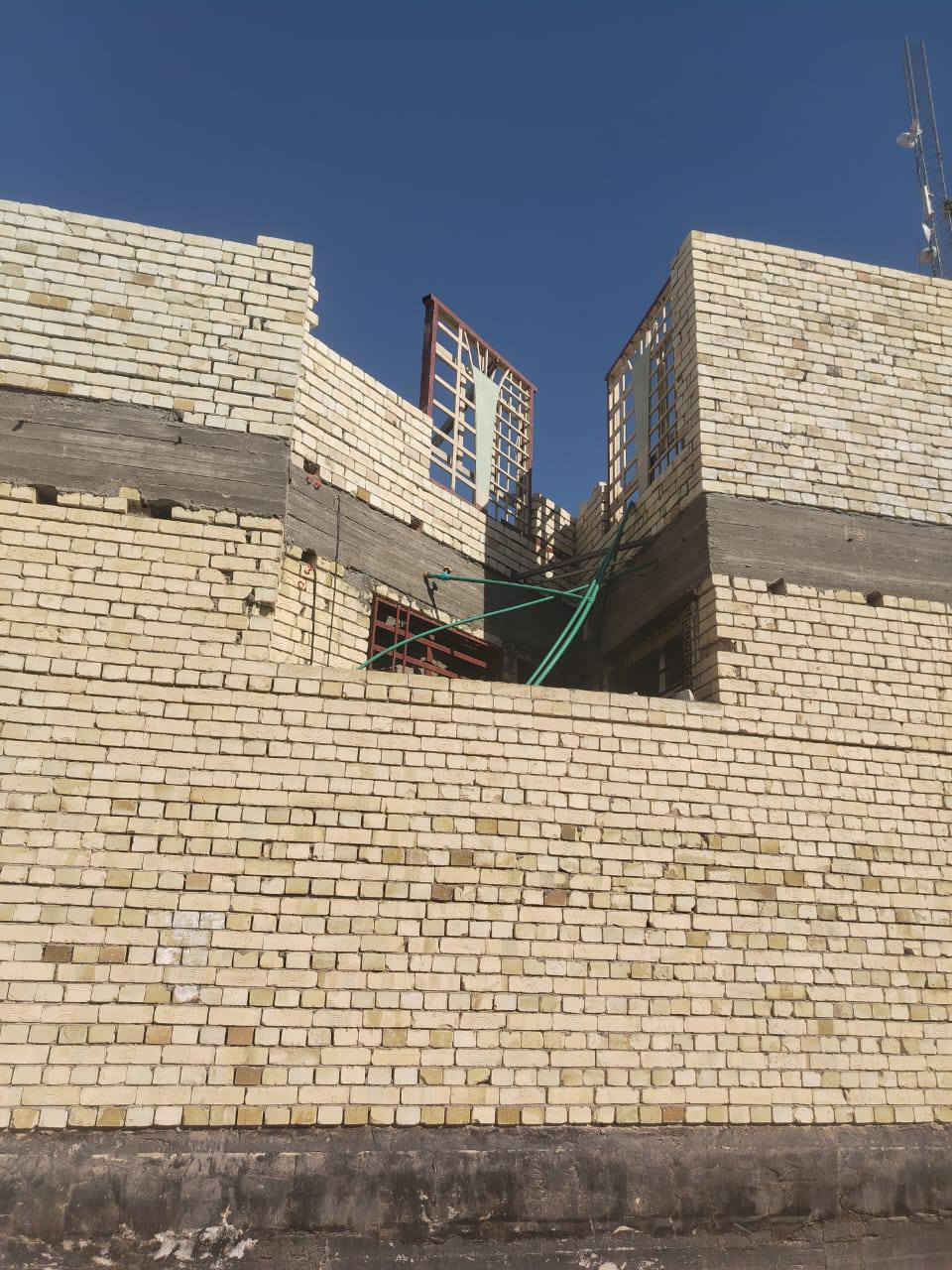 مقاول بناء درجه اولى كادر متكامل بناء طابوك بناءفرمستون بناء البلوك لبخ بياض عمل ارضيات 
العنوان كربلاء فقط ‏‪0778 260 5698‬‏
