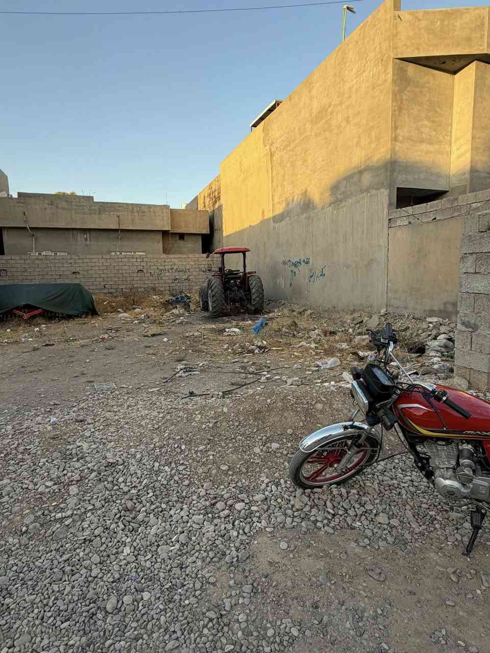 قطعه للبيع 130متر طابو صرف شرط تحويل حي السرور خلف دائرة مجاري قريبة على قطاع طوز الاستفسار الاتصال على رقم الهاتف: 
👍***********👍
