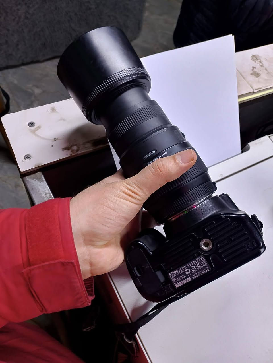 للبيع او مراوس بأيباد 
كامرة نيكون 3200 ، عداد الشتر 18,000 ، كامره استعمال شخصي ونظيفة ، مع زومها الاصلي 18_55 وزوم اضافي 70_300 ، وشاحنتهه ورام ذاكرة 16گيگا ، وجنطة .
السعر 450 الف ، مكاني بغداد الشعب نظيفه أمانة الله و رسوله


**إذا كنت صاحب هذا الإعلان وتريد حذفه لأي سبب، رجاءا أرسل رسالة إلى الدعم الفني**